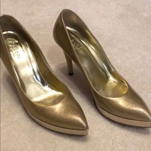 Gucci gold shimmer evening shoes